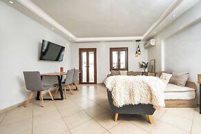 Naxos Chora Modern Dream w Patio Jacuzzi