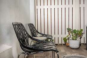 Naxos Chora Modern Dream w Patio Jacuzzi