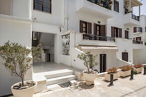 Naxos Chora Modern Dream w Patio Jacuzzi