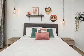 Naxos Chora Modern Dream w Patio Jacuzzi