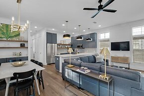 Modern Beach Home w/ 6-seater Golf Cart - Amazing Patio