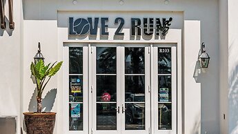 Modern Beach Home w/ 6-seater Golf Cart - Amazing Patio