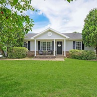 Charming House Close to Fort Campbell and Casino
