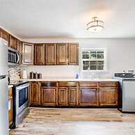 Cozy Oasis of Downtown Clarksville