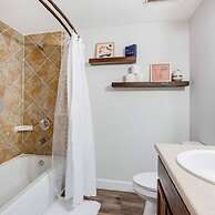 Cozy Oasis of Downtown Clarksville