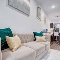 A Taste of Luxe Upscale Condo Near Nashville and Ft Campbell