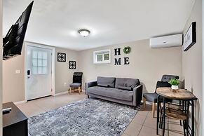 Serene Downtown Clarksville Villa