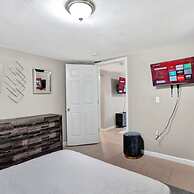 Serene Downtown Clarksville Villa