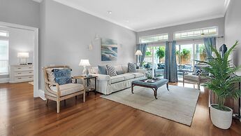 Private Pool + Golf Cart & Dog Friendly, Minutes to Beach in Miramar B