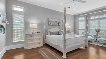 Private Pool + Golf Cart & Dog Friendly, Minutes to Beach in Miramar B