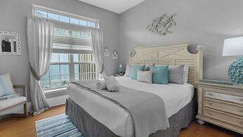 Private Pool + Golf Cart & Dog Friendly, Minutes to Beach in Miramar B