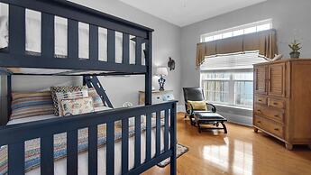 Private Pool + Golf Cart & Dog Friendly, Minutes to Beach in Miramar B