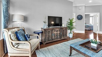 Private Pool + Golf Cart & Dog Friendly, Minutes to Beach in Miramar B