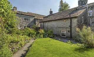 Charming 3-bed Cottage in Upper Wharfedale