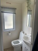 Remarkable 2-bed Holiday Home in Whitstable