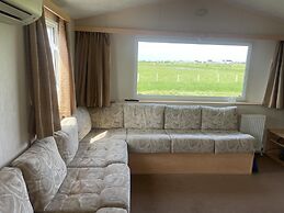 Remarkable 2-bed Holiday Home in Whitstable