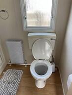 Remarkable 2-bed Holiday Home in Whitstable