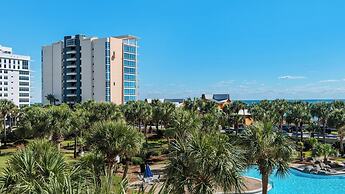 Spacious 2BR Condo w/ Partial Gulf Views, Pool, Across the Street From