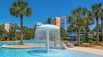 Spacious 2BR Condo w/ Partial Gulf Views, Pool, Across the Street From