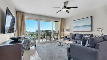 Spacious 2BR Condo w/ Partial Gulf Views, Pool, Across the Street From