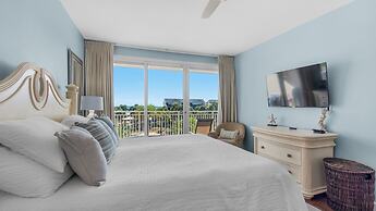 Spacious 2BR Condo w/ Partial Gulf Views, Pool, Across the Street From