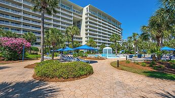 Spacious 2BR Condo w/ Partial Gulf Views, Pool, Across the Street From