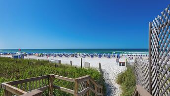 Spacious 2BR Condo w/ Partial Gulf Views, Pool, Across the Street From