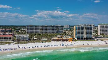 Spacious 2BR Condo w/ Partial Gulf Views, Pool, Across the Street From