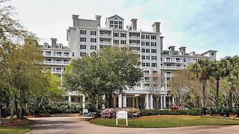 Steps From Baytowne Wharf With Pool & Private Beach Access