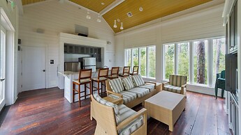 Steps From Baytowne Wharf With Pool & Private Beach Access