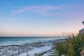 Stunning Views! 9BR Gulf Front Home, Pool, Elevator, Pool Table