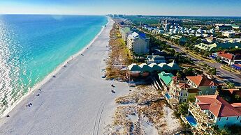 Stunning Views! 9BR Gulf Front Home, Pool, Elevator, Pool Table