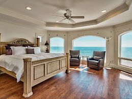 Stunning Views! 9BR Gulf Front Home, Pool, Elevator, Pool Table