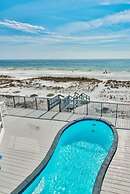 Stunning Views! 9BR Gulf Front Home, Pool, Elevator, Pool Table