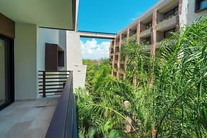 Condo Arena - Rooftop with Ocean Views