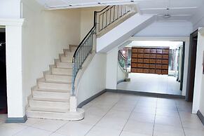 Remarkable 2-bed Apartment in Harare