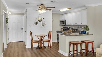 Destin Studio With Resort Amenities and Private Beach Access