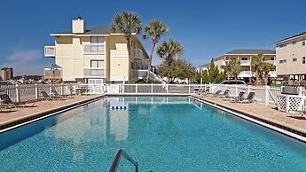 Destin Studio With Resort Amenities and Private Beach Access