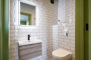 The Balham Hideout - Trendy 2bdr Flat