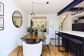 The West Byfleet Place - Modern 3bdr Flat With Garden