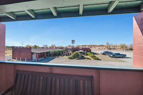 Canyons Edge Route 66 Motel