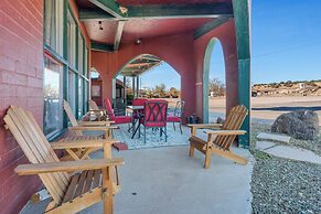 Canyons Edge Route 66 Motel