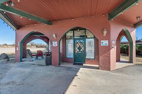 Canyons Edge Route 66 Motel