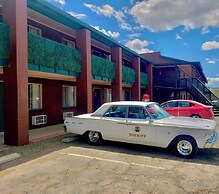 Canyons Edge Route 66 Motel