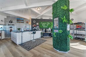 Canyons Edge Route 66 Motel