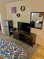 Canyons Edge Route 66 Motel