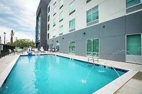 Holiday Inn Express & Suites Pensacola Airport North – I-10 by IHG