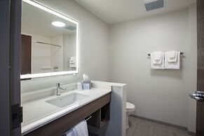 Holiday Inn Express & Suites Pensacola Airport North – I-10 by IHG