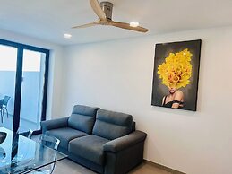 Spectacular Lagos Marina View apt on Promenade
