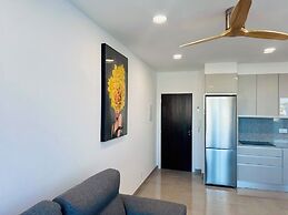 Spectacular Lagos Marina View apt on Promenade